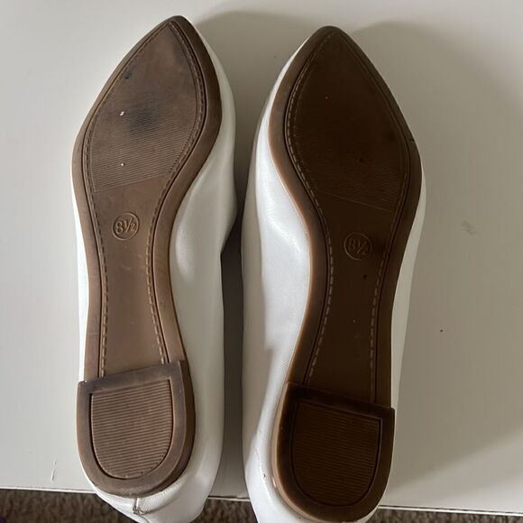 A new day white flats size 8.5 - Picture 8 of 8